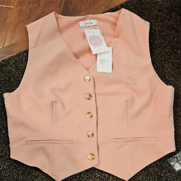 Sadie & Sage Tops - Sadie & Sage Peach Button Down Shirt